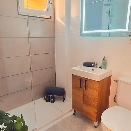 Kaizen. Terraza, Piscinas, Playa A 5 Minutos. Apartamento Benalmádena